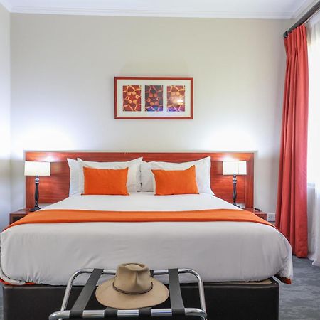 Cresta Botsalo Hotel Palapye Bagian luar foto