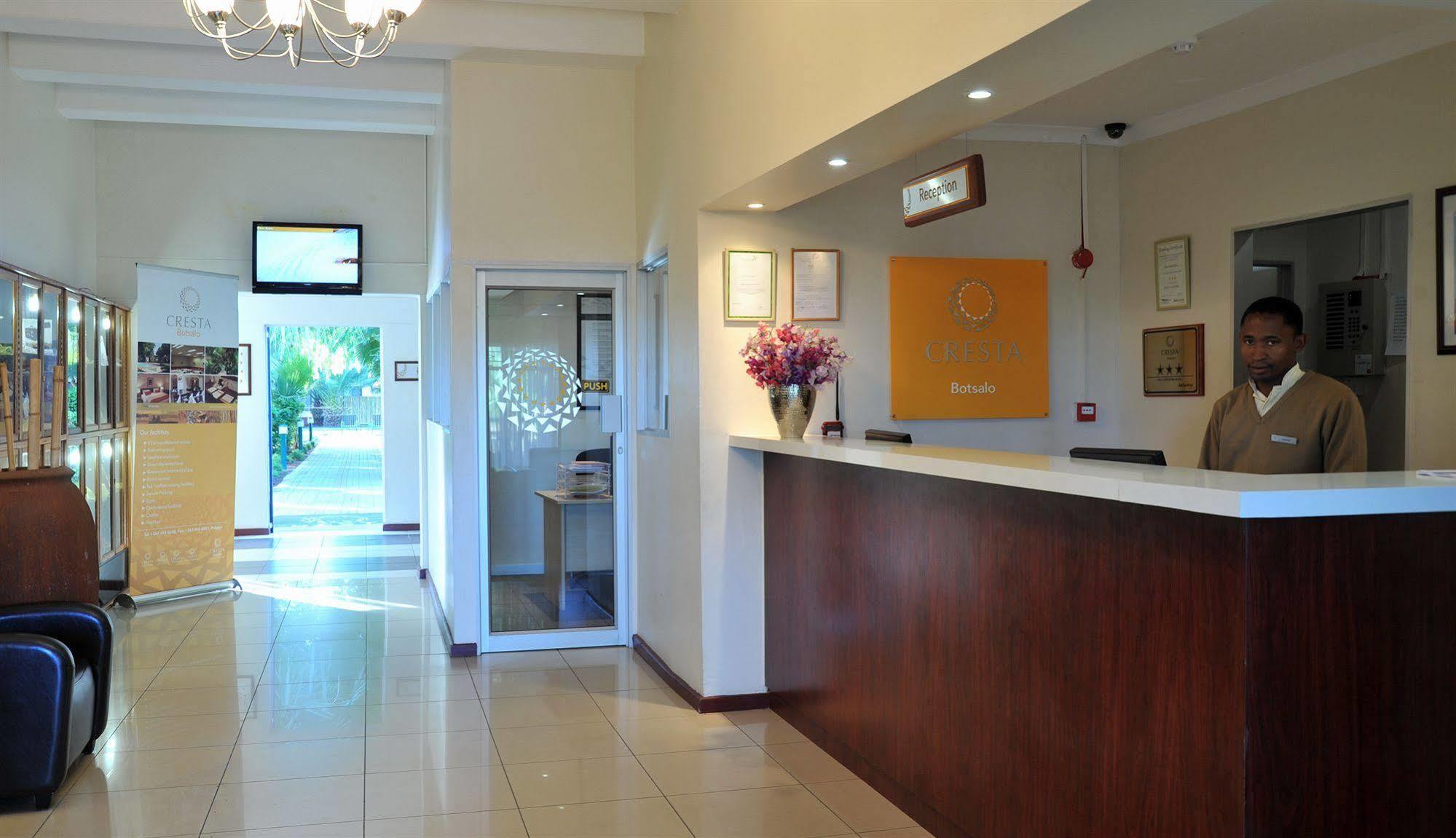 Cresta Botsalo Hotel Palapye Bagian luar foto
